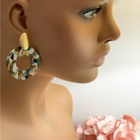 Clay Earrings - Picture 1 of 4